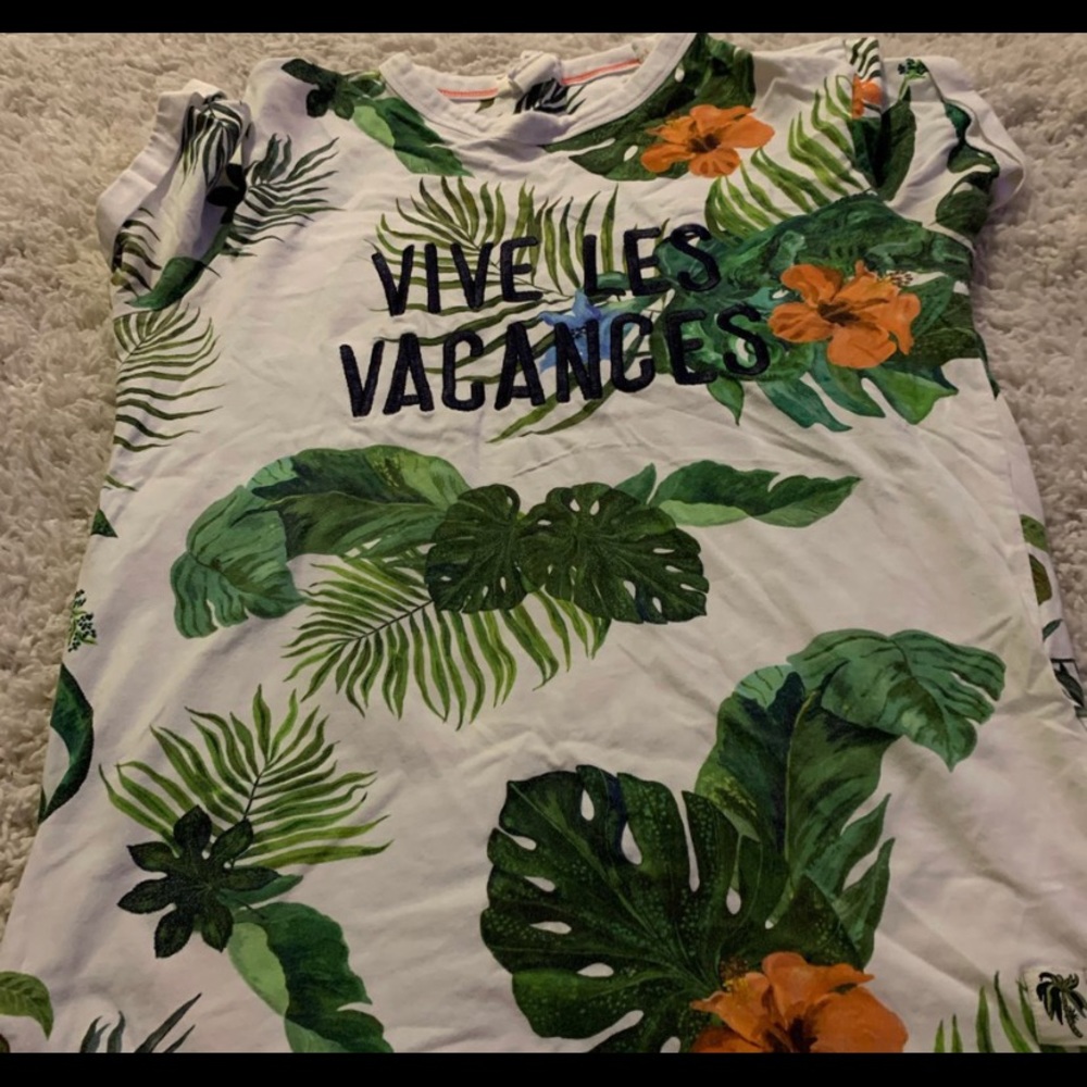 Kids shirt.. size 10-12